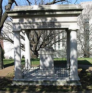 James K Polk Tomb.jpg