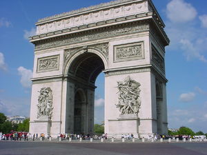 Arc de Triomphe, 2005.jpg